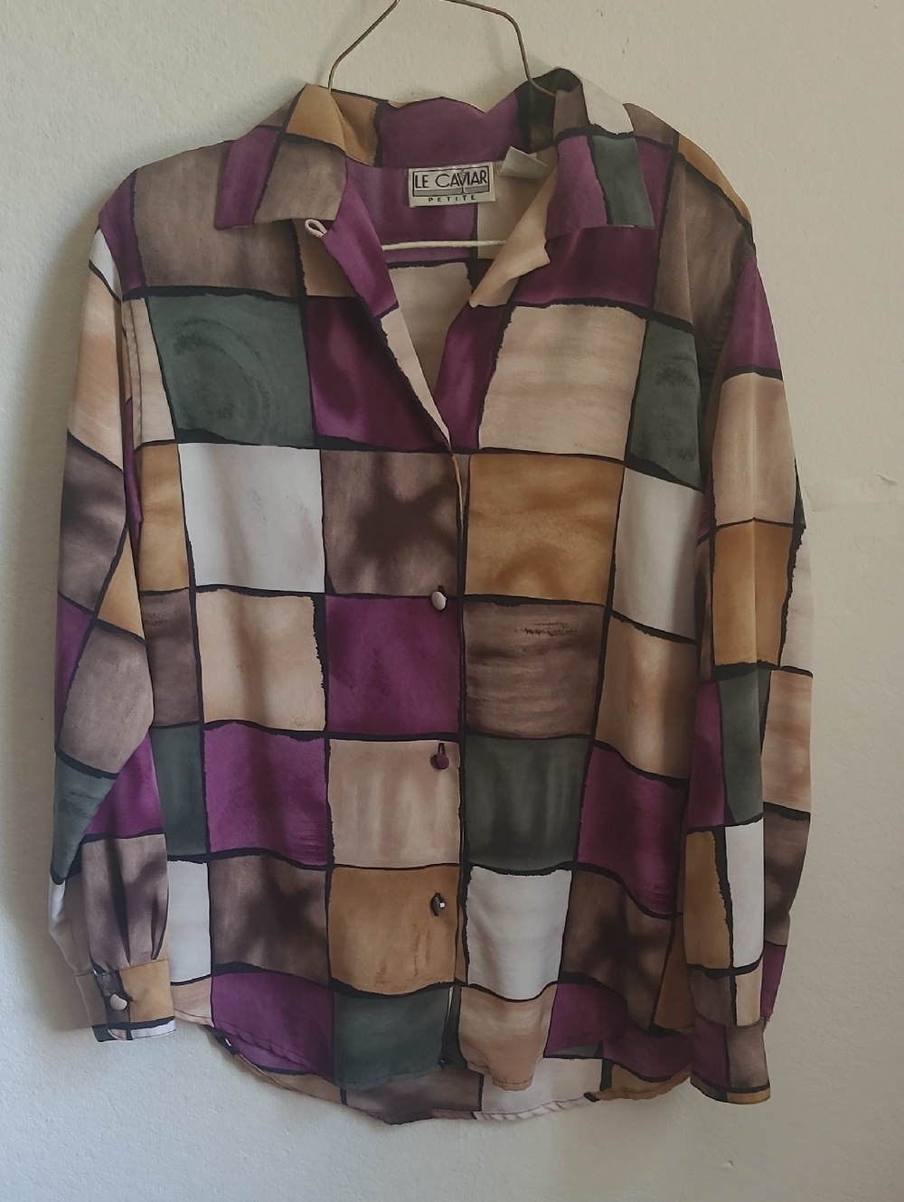 Woman's Blouse - Picture 2 of 4
